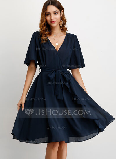 A-Line V-neck Knee-Length Chiffon Cocktail Dress (016208448) - JJ's House