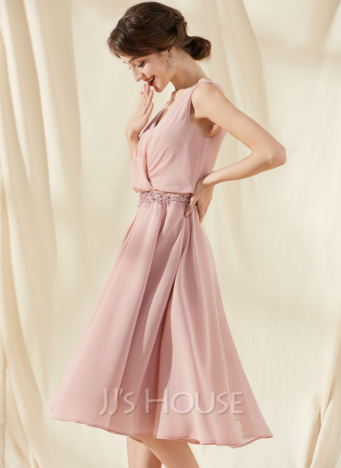 A-Line V-neck Knee-Length Chiffon Cocktail Dress With Ruffle Beading ...