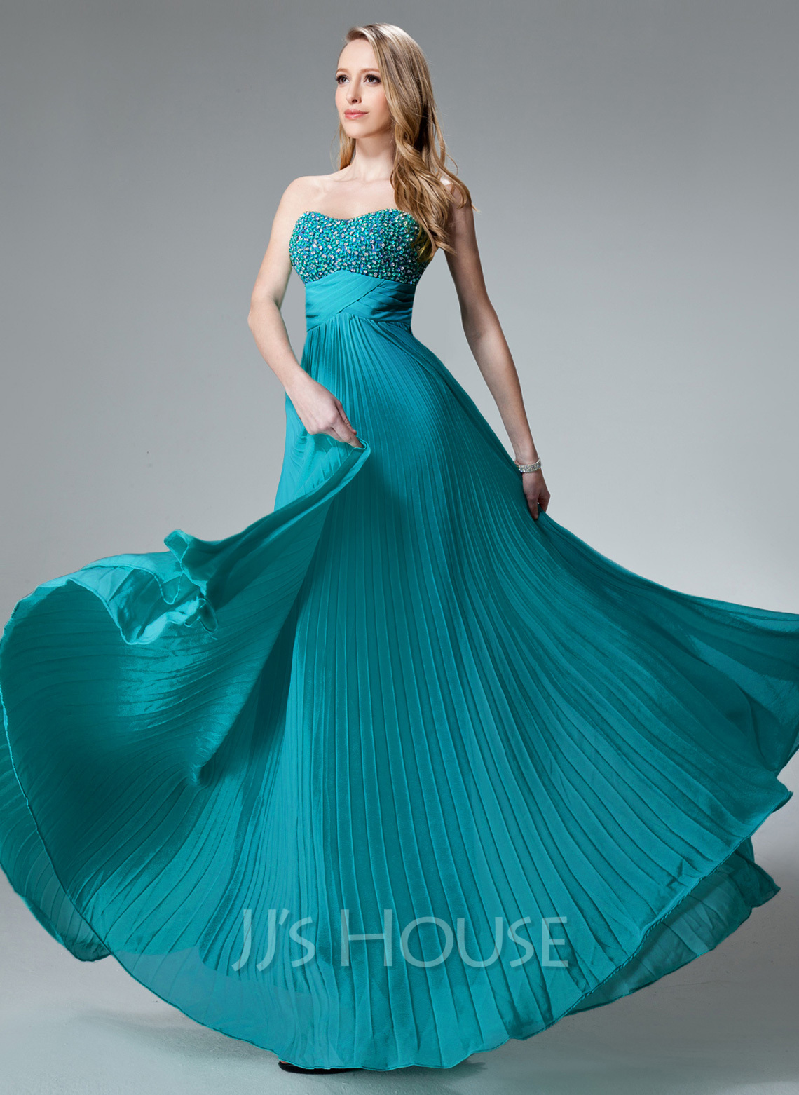 Vestido de chiffon con escote en corazón y doble tirante Verde Lima Tallas Grandes main image 1