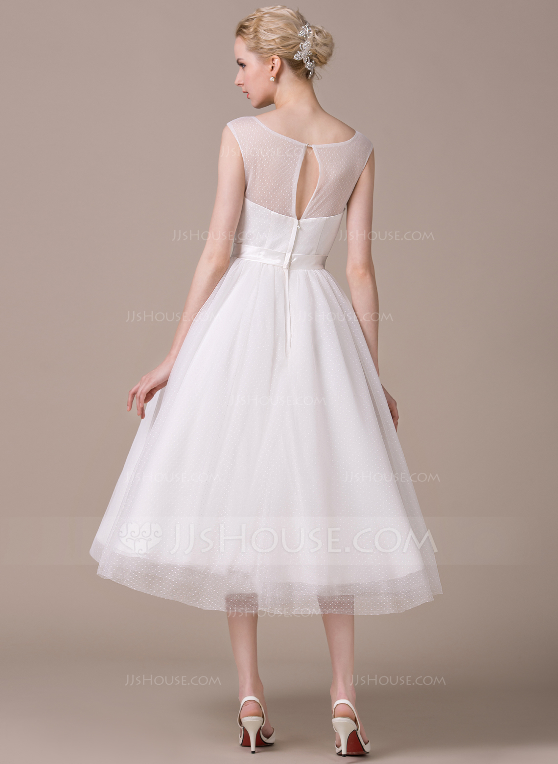 A-Line/Princess 3/4 Sleeves Scoop Neck Tea-Length Wedding Dresses