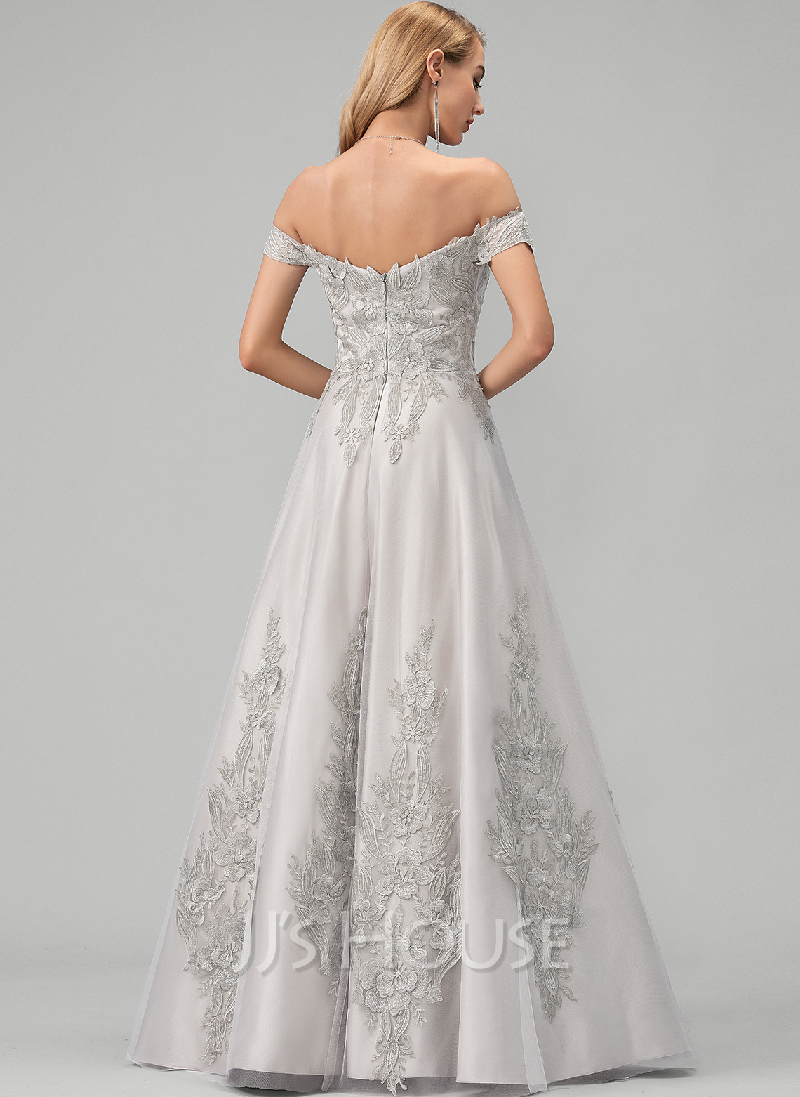 Ball Gown Off-the-Shoulder Floor-Length Tulle Formal Prom Dress With Appliques Lace main image 1