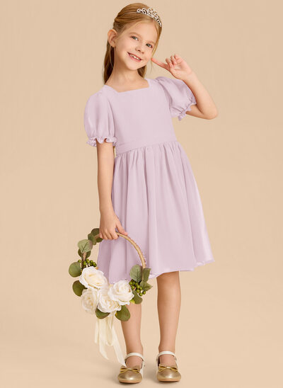 Kleid in A-Linie mit Schleife aus Chiffon