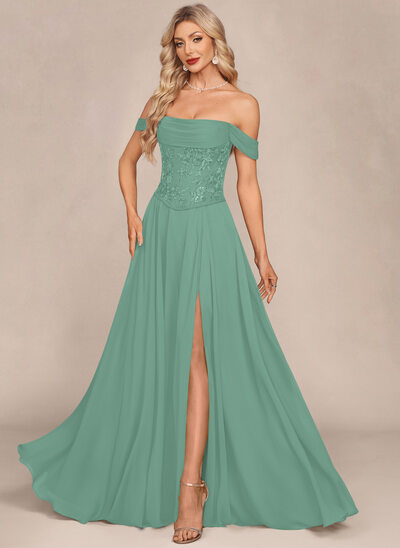 Kjole Maxi i Chiffon med Skulderfri Plissert